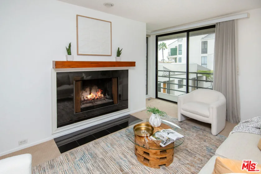 2960 Neilson Way #304 photo 1