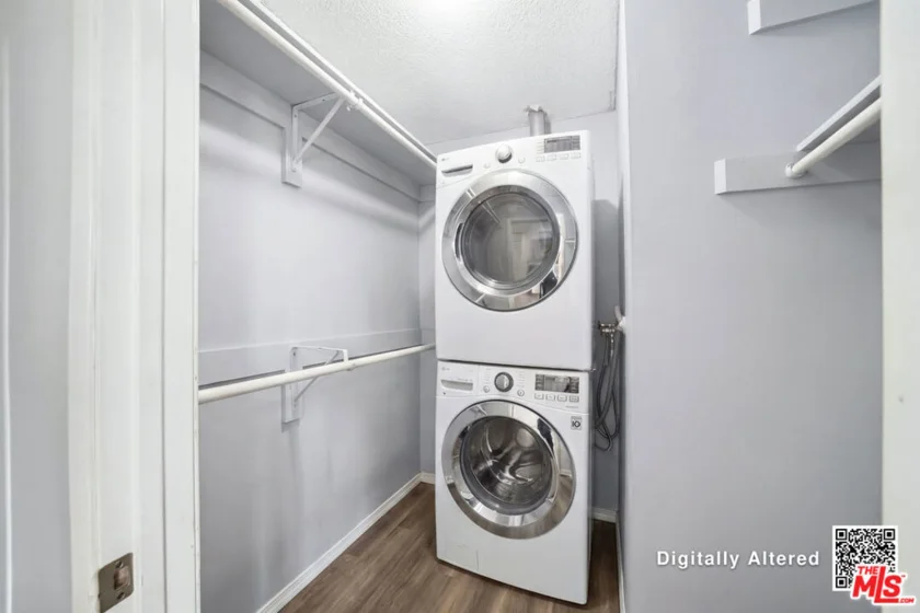 8800 Cedros Avenue #212 photo 16