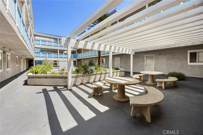 1200 Gaviota #204 photo 22