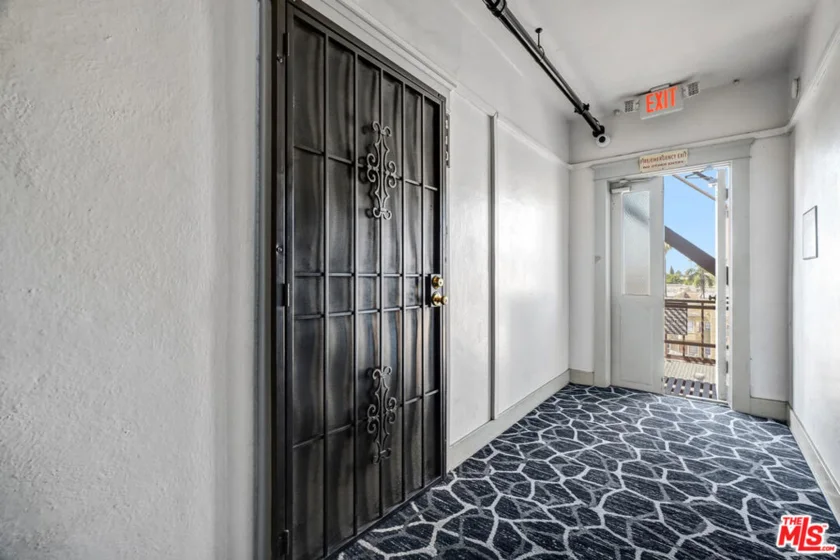 325 W 3rd Street #410 photo 12