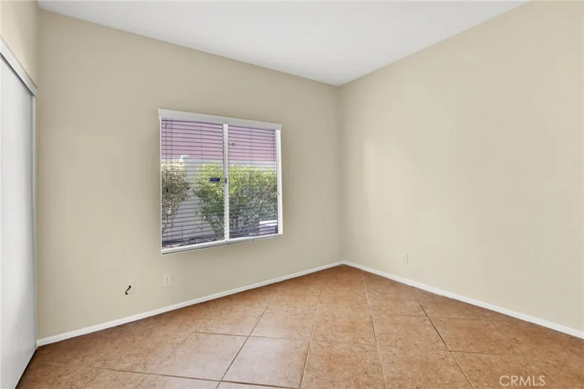 39909 Via Castana photo 22