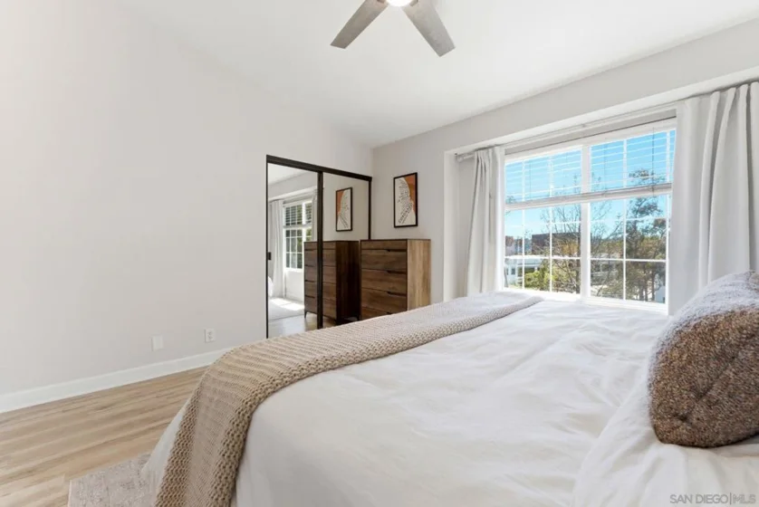 3593 Caminito Carmel Landing photo 9