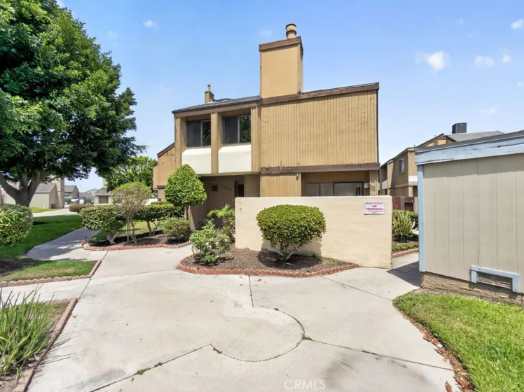 1381 S Walnut #2304 photo 21