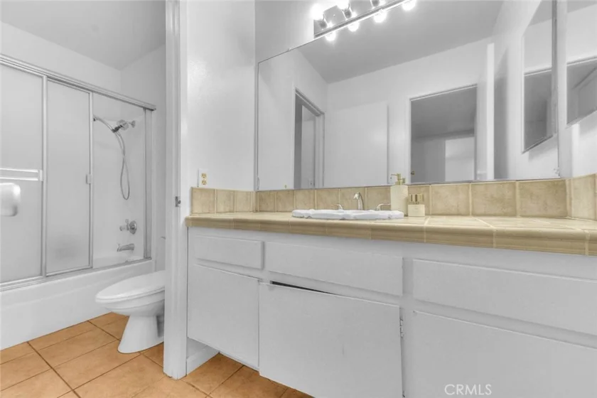5700 Etiwanda #212 photo 22