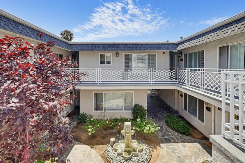 1720 Newport Avenue #2 photo 31