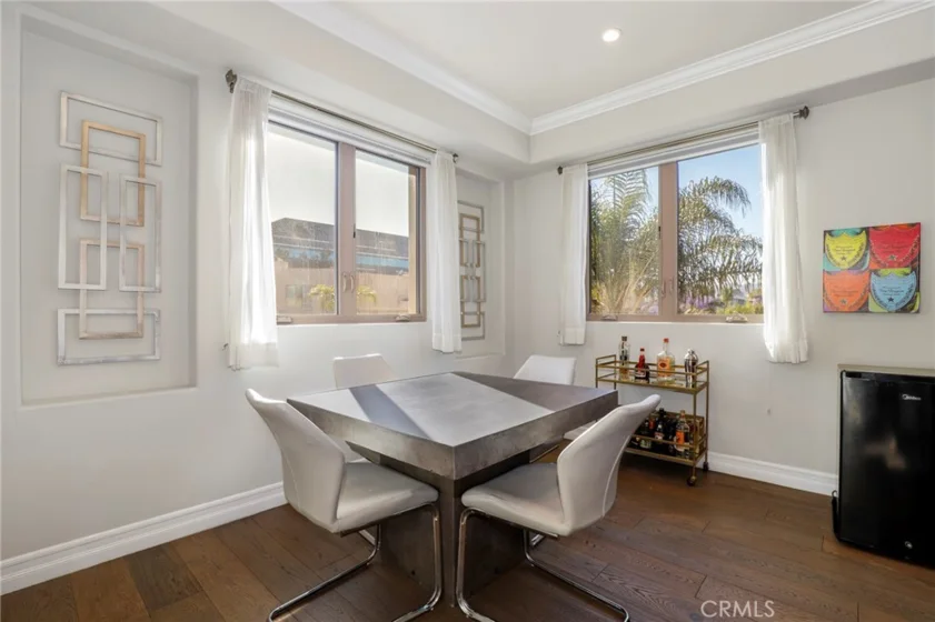 1644 S Bentley Avenue #401 photo 8