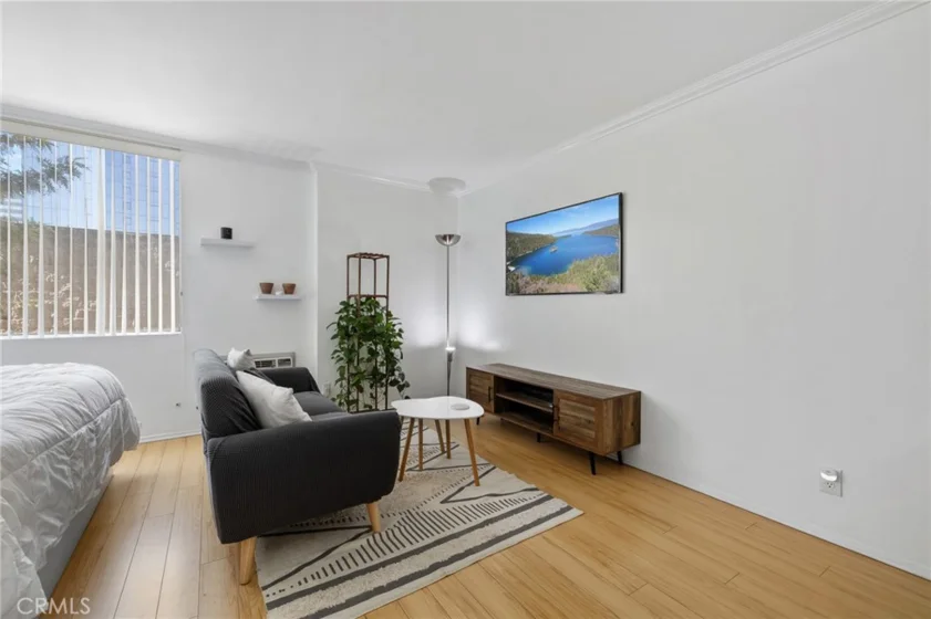 525 S Ardmore Avenue #257 photo 24