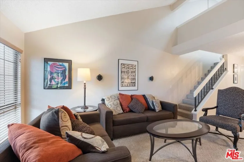 883 W 34th Street #M photo 9