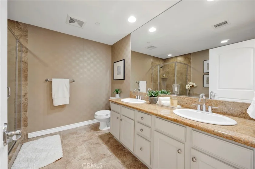 1726 S Bentley Avenue #403 photo 10