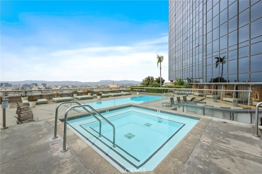 1100 Wilshire Boulevard #2607 photo 17