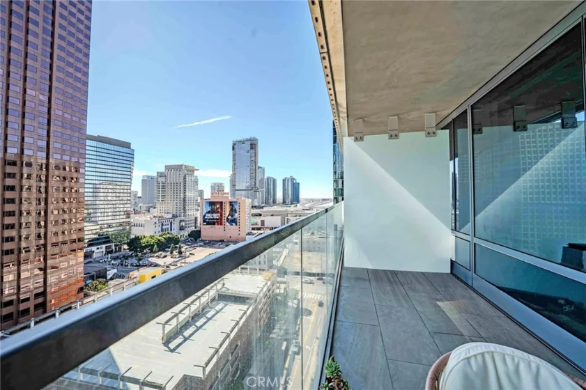 877 Francisco Street #1717 photo 16