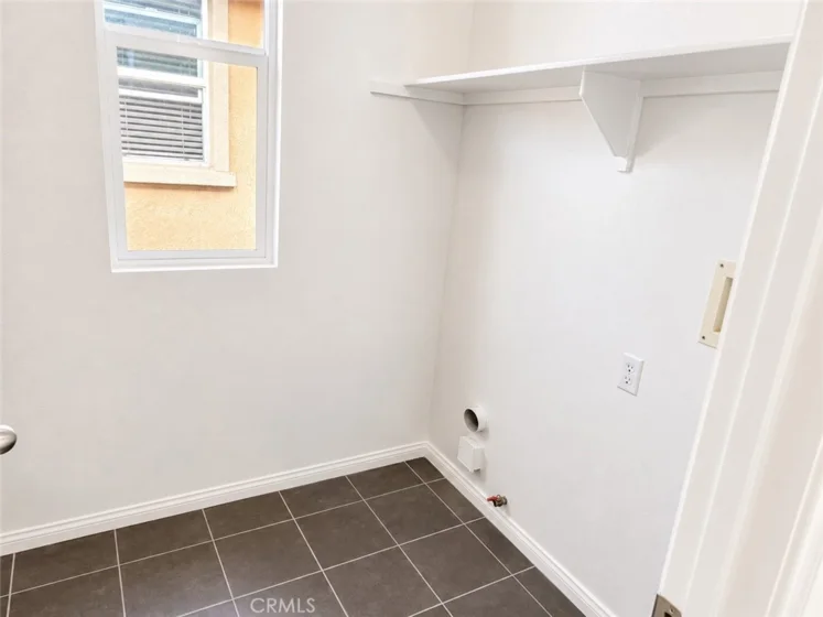 1507 Mission photo 5