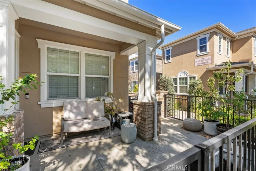 1487 Montgomery photo 5