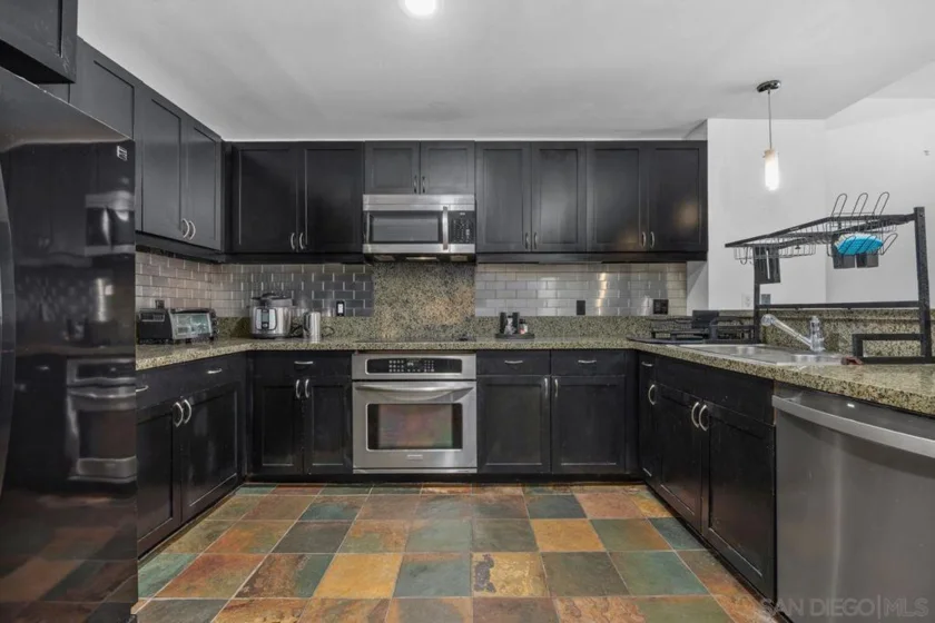 1150 J Street #524 photo 3