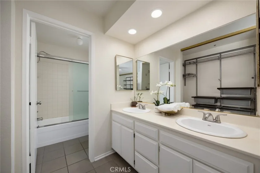 961 E California Boulevard #327 photo 22