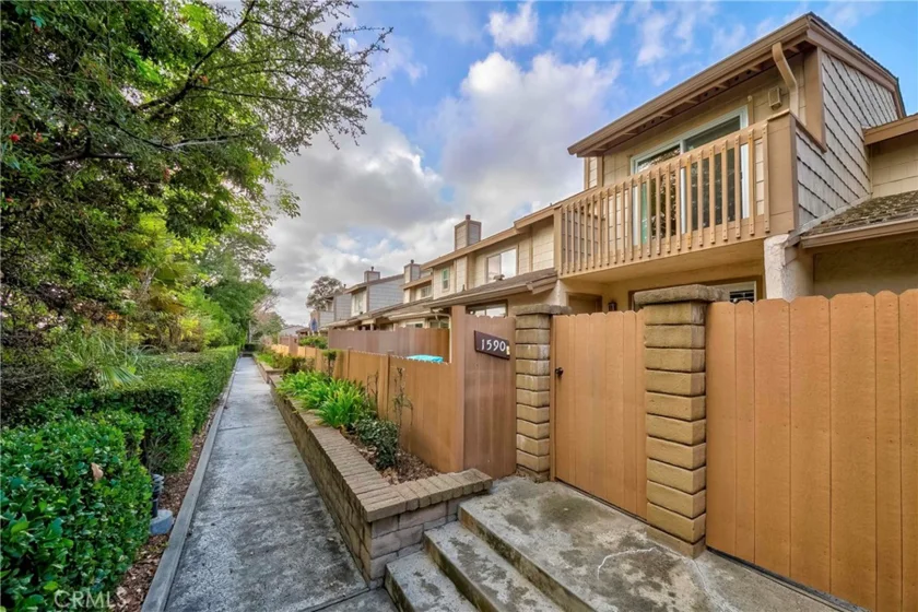 1590 Avenida Selva photo 1