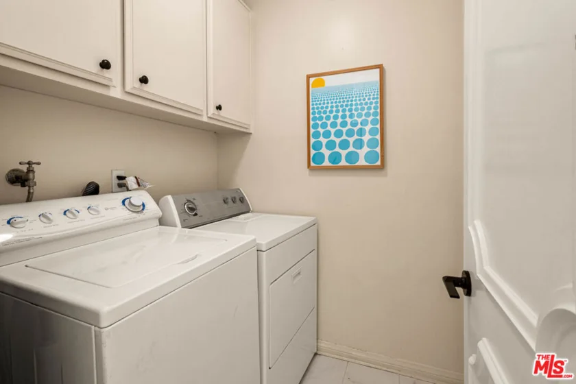 1370 Kelton Avenue #106 photo 36