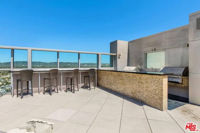 13700 Marina Pointe Drive #1016 photo 22