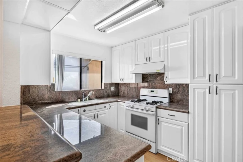 722 E Orange Grove Avenue #D photo 11