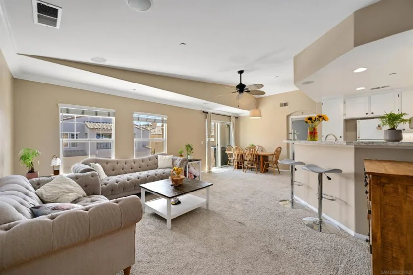 254 Aurora photo 1