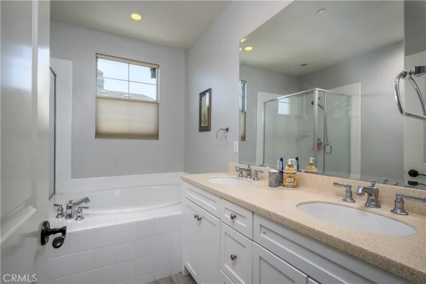 634 S Melrose photo 11