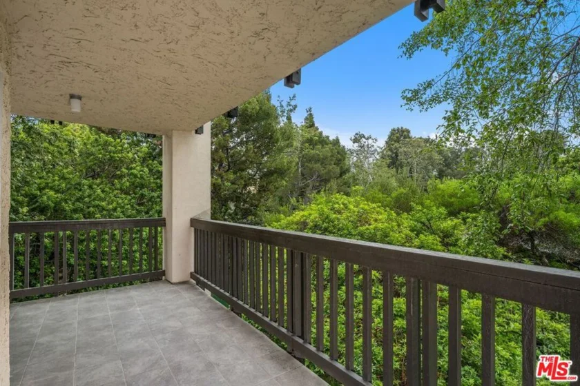 1211 Raintree Circle photo 18