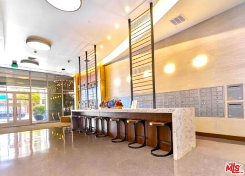 3810 Wilshire Boulevard #605 photo 23