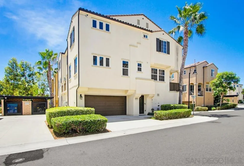 5069 Cascade Way #101 photo 3