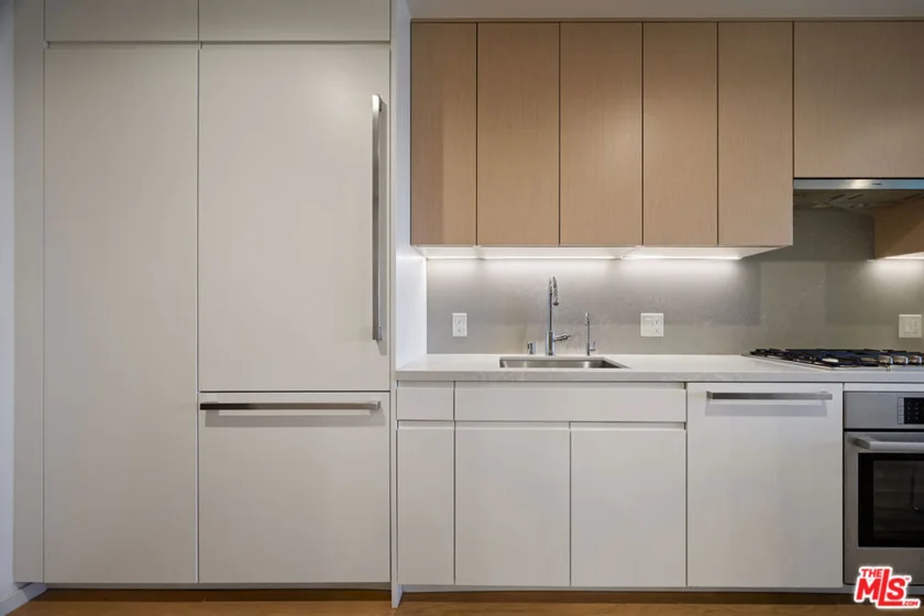 877 S Francisco Street #1220 photo 16