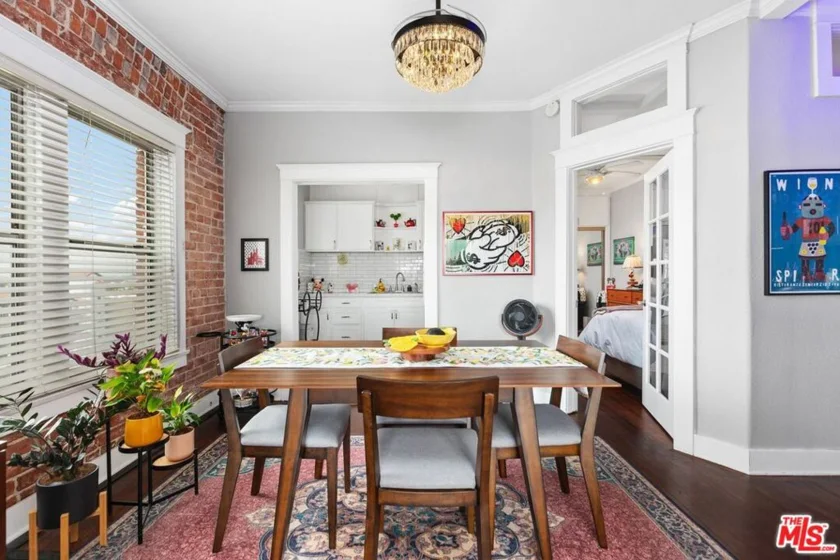 325 W 3rd Street #502 photo 10