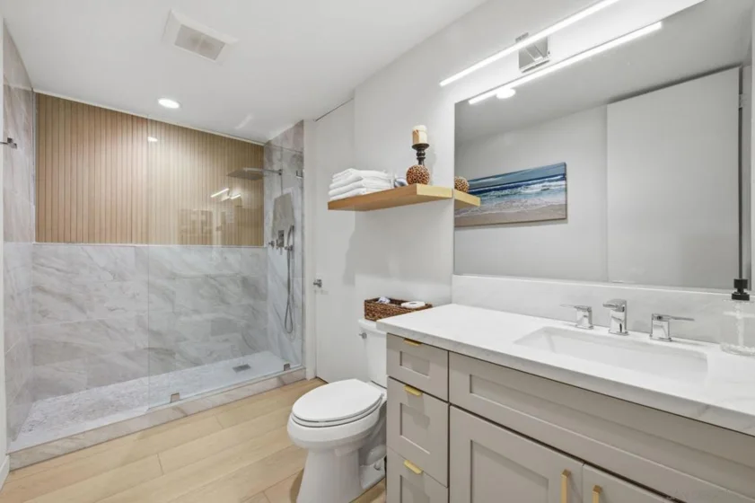 2928 Lawrence photo 29
