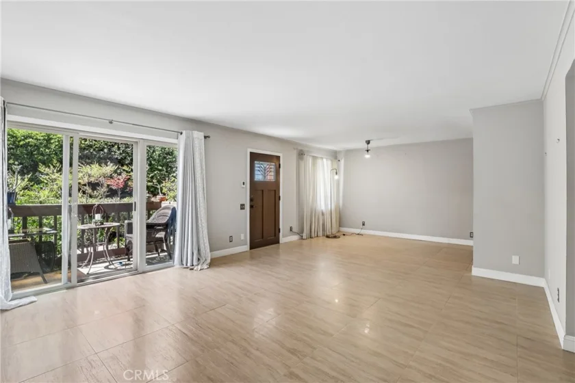 328 S Miraleste Unit 207 photo 4