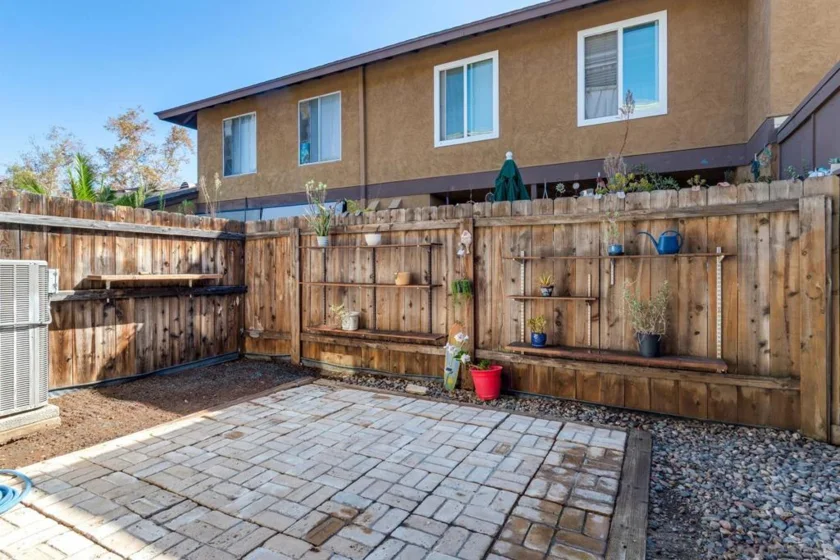 310 Sun Court photo 9