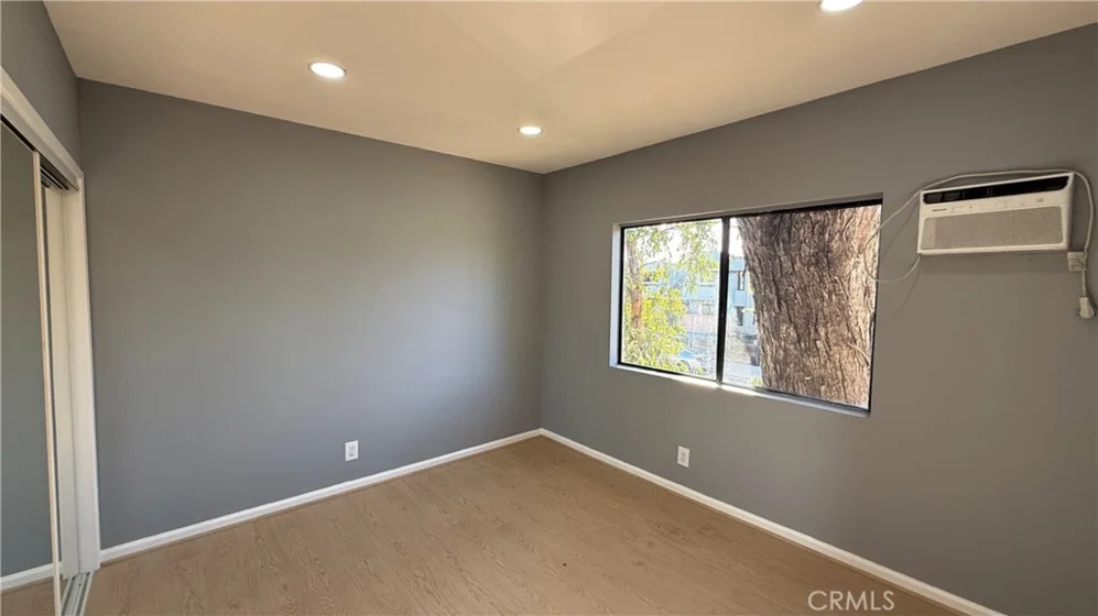 9054 Willis Avenue #21 photo 6