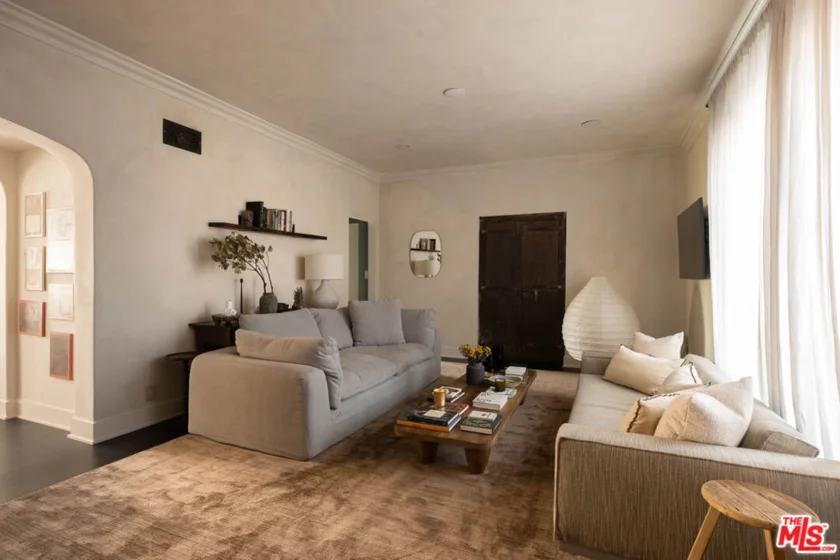 1424 N Crescent Heights Boulevard #34 photo 3