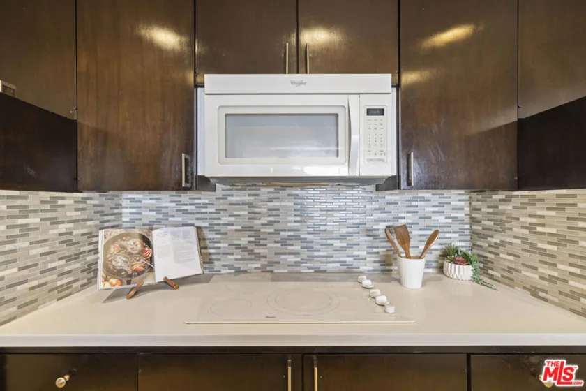 10701 Wilshire Boulevard #2202 photo 22
