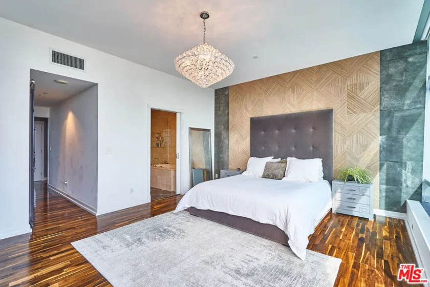 900 W Olympic Boulevard #34A photo 11