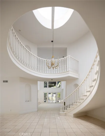 2 Chatham Court photo 6