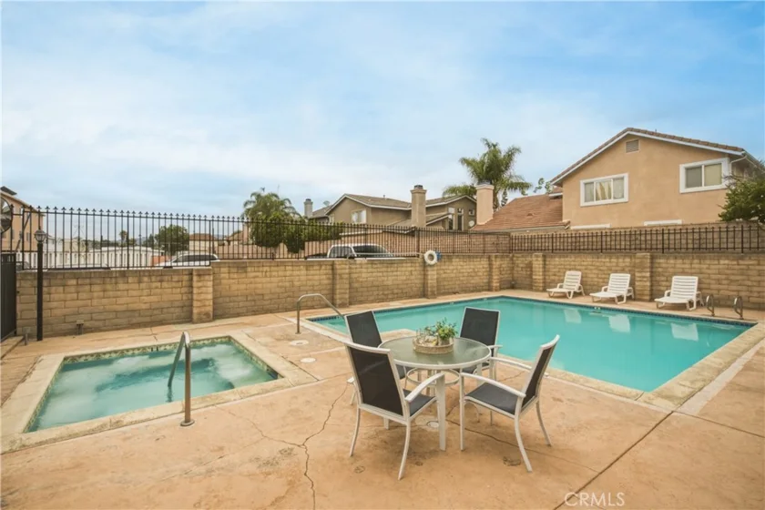 4675 Willis Avenue #105 photo 32