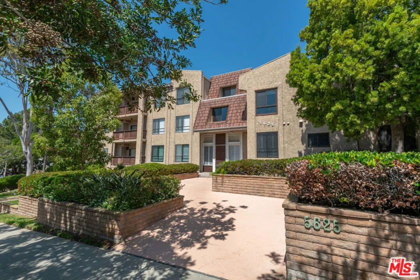 5625 Cambridge Way #204 photo 1
