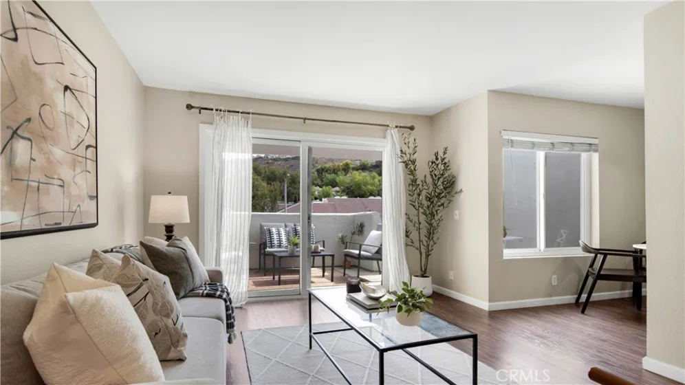 158 N Singingwood Street #2 photo 23
