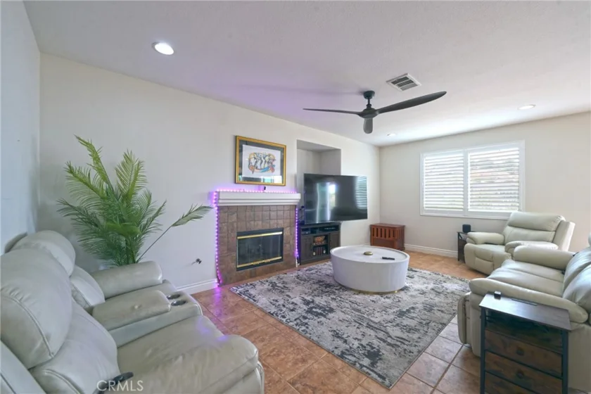 26784 Lemon Grass photo 16