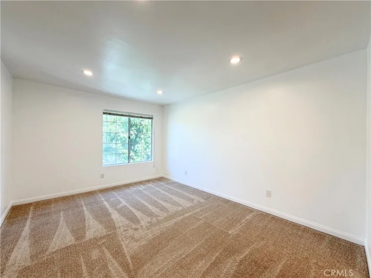 21500 Burbank #328 photo 18
