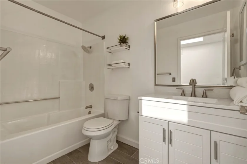 7329 Vassar photo 13