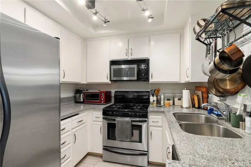 73 Alberti Aisle photo 9