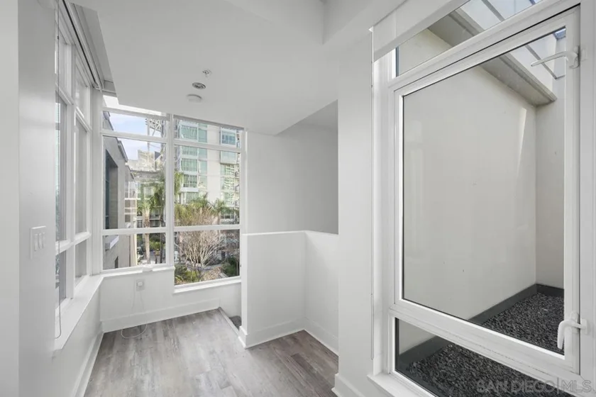 325 7th Avenue #211 photo 30