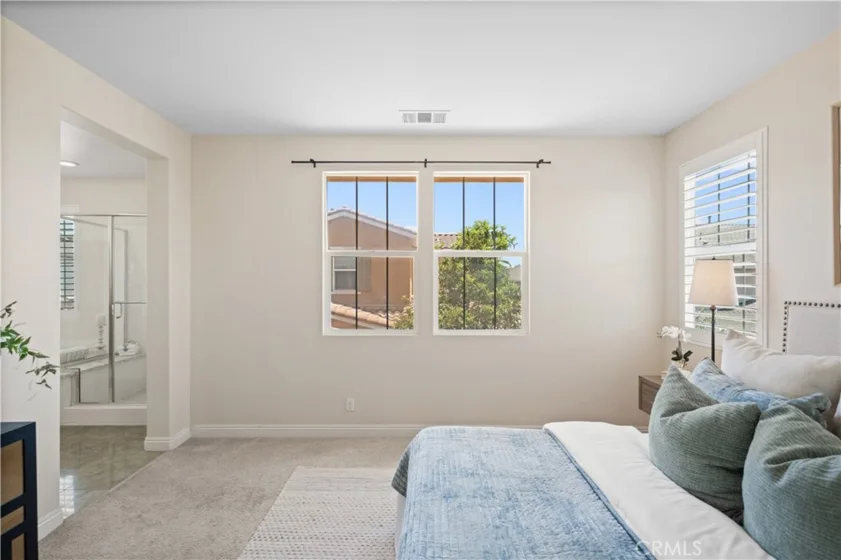 222 Compass photo 42