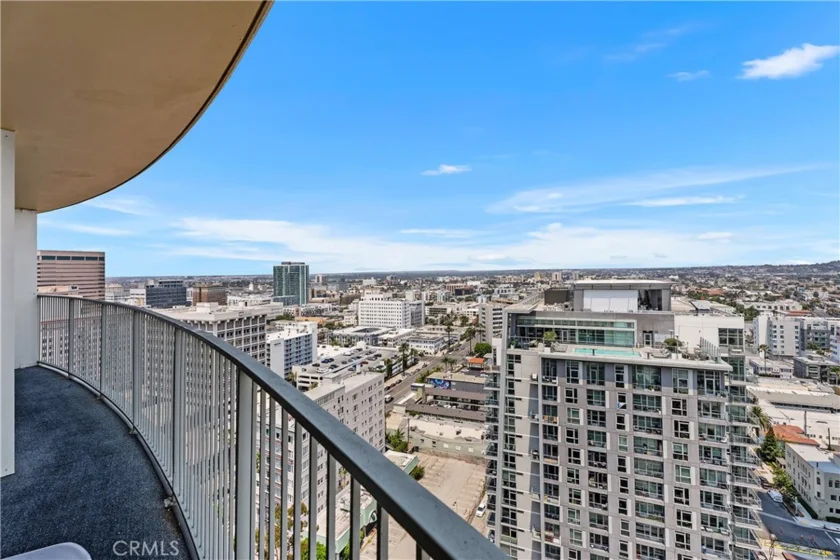 700 E Ocean #2703 photo 30