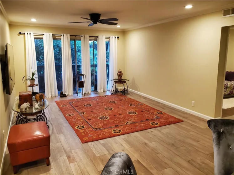 552 N Bellflower Boulevard #102 photo 1
