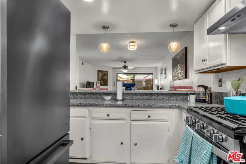 620 W Hyde Park Boulevard #111 photo 18